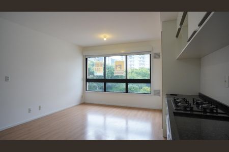Studio para alugar com 32m², 1 quarto e 1 vagaSala - quarto
