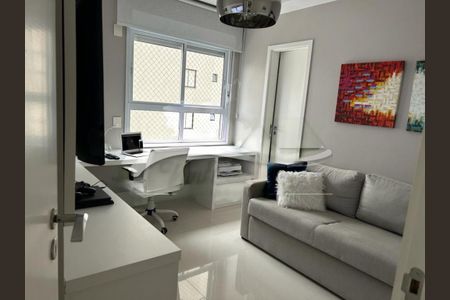Apartamento à venda com 230m², 3 quartos e 4 vagas