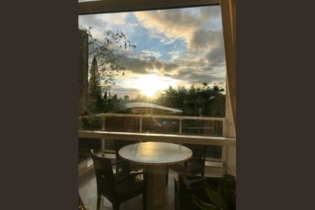 Apartamento à venda com 230m², 3 quartos e 4 vagas