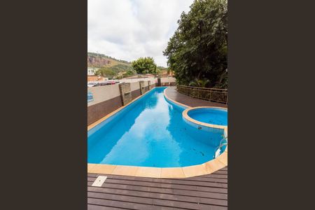 Apartamento à venda com 76m², 2 quartos e 1 vagaÁrea comum - Piscina
