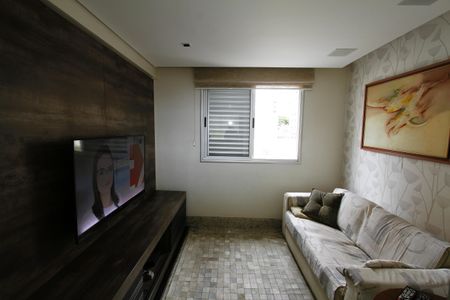 Apartamento à venda com 170m², 4 quartos e 3 vagasQuarto 2