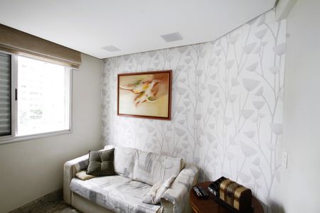 Apartamento à venda com 170m², 4 quartos e 3 vagasQuarto 2