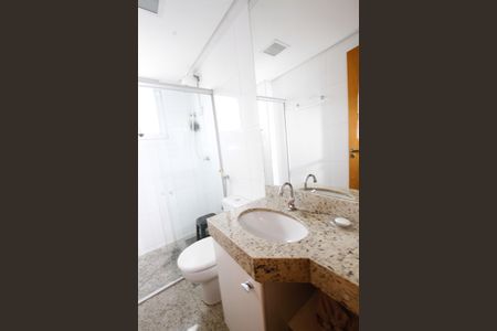 Apartamento à venda com 170m², 4 quartos e 3 vagasBanheiro da Suíte 1