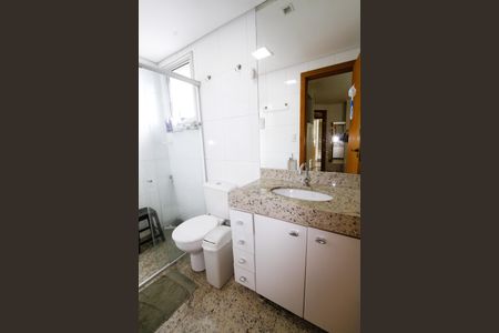 Apartamento à venda com 170m², 4 quartos e 3 vagasBanheiro da Suíte 1