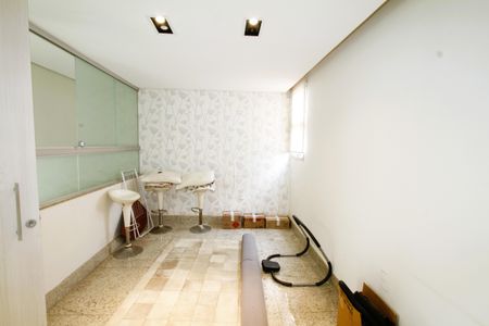 Apartamento à venda com 170m², 4 quartos e 3 vagasSuíte 2