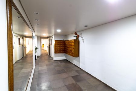 Apartamento à venda com 44m², 1 quarto e sem vaga Apartamento à venda com 44m², 1 quarto e sem vagaHall de entrada