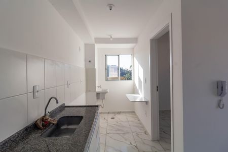 Apartamento à venda com 40m², 2 quartos e sem vagaCozinha e Área de Serviço