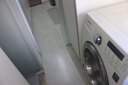 Apartamento à venda com 71m², 3 quartos e 1 vagaÁrea de Serviço