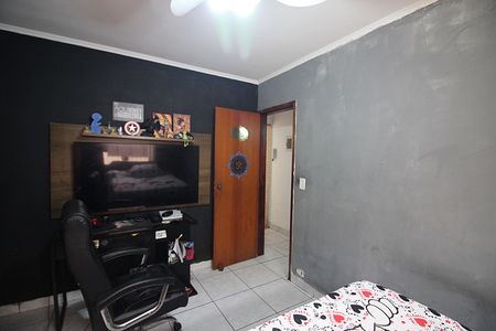 Casa à venda com 173m², 2 quartos e 2 vagasQuarto 2