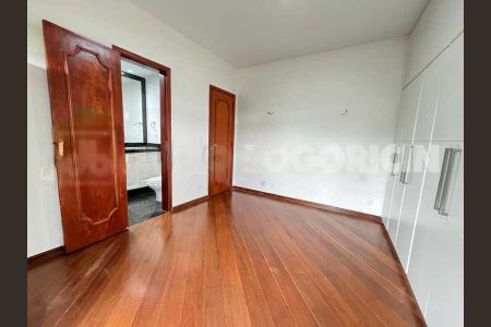 Apartamento à venda com 117m², 3 quartos e 2 vagas