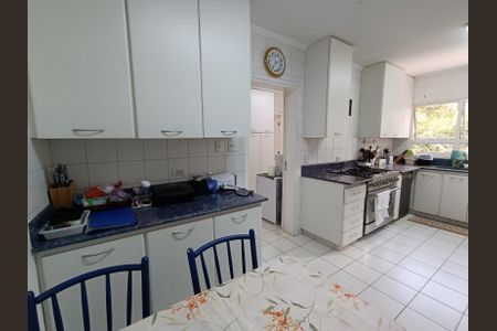 Apartamento à venda com 224m², 3 quartos e 4 vagasCozinha