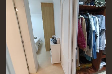 Apartamento à venda com 224m², 3 quartos e 4 vagasCloset da suíte 1