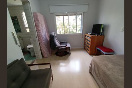 Apartamento à venda com 224m², 3 quartos e 4 vagasSuíte 2