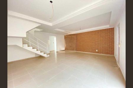 Casa à venda com 183m², 3 quartos e 3 vagas