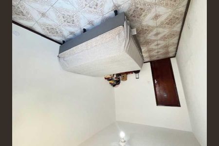 Casa de condomínio à venda com 210m², 3 quartos e 3 vagas