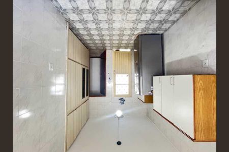 Casa de condomínio à venda com 210m², 3 quartos e 3 vagas