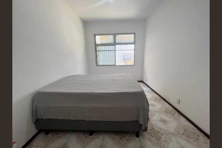 Casa de condomínio à venda com 210m², 3 quartos e 3 vagas