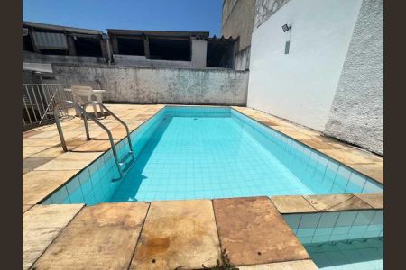 Casa de condomínio à venda com 210m², 3 quartos e 3 vagas