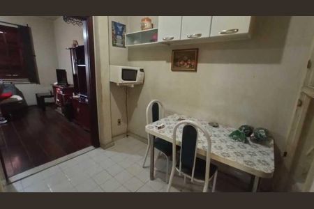 Casa de condomínio à venda com 103m², 3 quartos e 2 vagas
