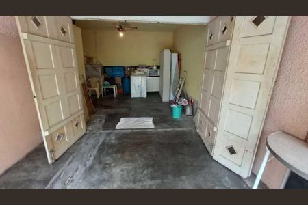 Casa de condomínio à venda com 103m², 3 quartos e 2 vagas