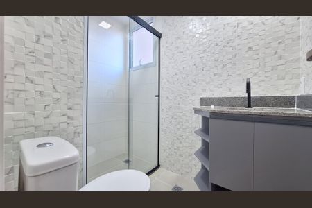 Apartamento à venda com 54m², 2 quartos e 1 vaga Apartamento à venda com 54m², 2 quartos e 1 vagaBanheiro Social