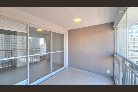 Apartamento à venda com 54m², 2 quartos e 1 vaga Apartamento à venda com 54m², 2 quartos e 1 vagaVaranda