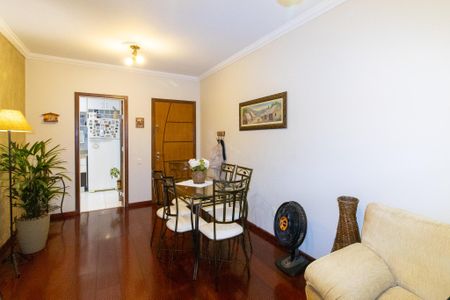 Apartamento à venda com 73m², 2 quartos e 1 vagaSala