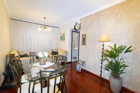 Apartamento à venda com 73m², 2 quartos e 1 vagaSala