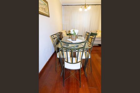 Apartamento à venda com 73m², 2 quartos e 1 vagaSala