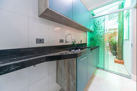 Casa à venda com 215m², 3 quartos e 4 vagas Casa à venda com 215m², 3 quartos e 4 vagasÁrea de Serviço