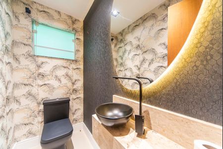 Casa à venda com 215m², 3 quartos e 4 vagas Casa à venda com 215m², 3 quartos e 4 vagasLavabo