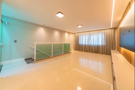 Casa à venda com 215m², 3 quartos e 4 vagas Casa à venda com 215m², 3 quartos e 4 vagasSala