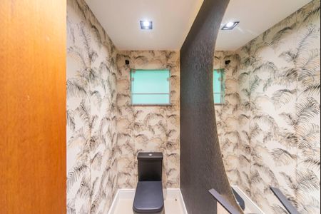 Casa à venda com 215m², 3 quartos e 4 vagas Casa à venda com 215m², 3 quartos e 4 vagasLavabo