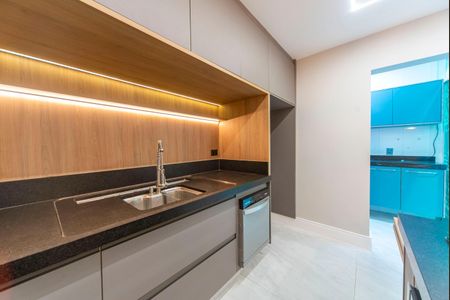 Casa à venda com 215m², 3 quartos e 4 vagas Casa à venda com 215m², 3 quartos e 4 vagasCozinha