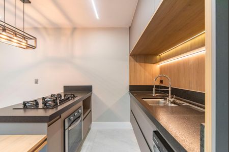 Casa à venda com 215m², 3 quartos e 4 vagas Casa à venda com 215m², 3 quartos e 4 vagasCozinha