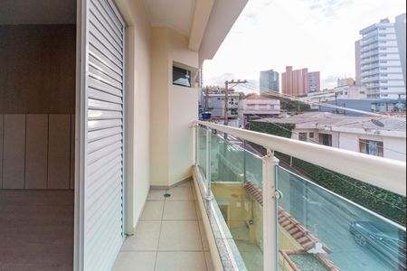 Casa à venda com 215m², 3 quartos e 4 vagas Casa à venda com 215m², 3 quartos e 4 vagasVaranda Suíte