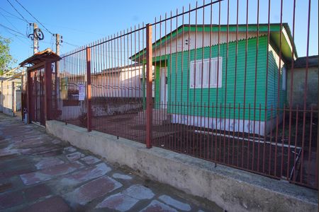 Casa à venda com 200m², 2 quartos e 2 vagasFachada