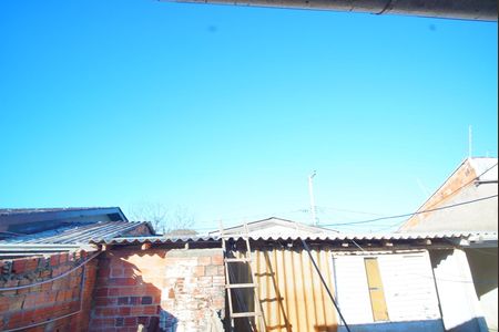 Casa à venda com 200m², 2 quartos e 2 vagasCasa fundo