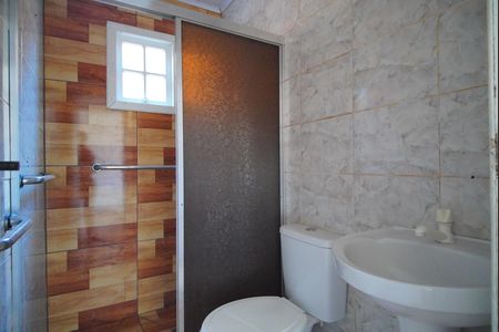Casa à venda com 200m², 2 quartos e 2 vagasCasa fundo
