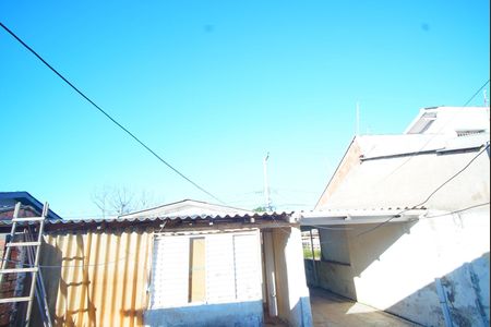 Casa à venda com 200m², 2 quartos e 2 vagasCasa fundo