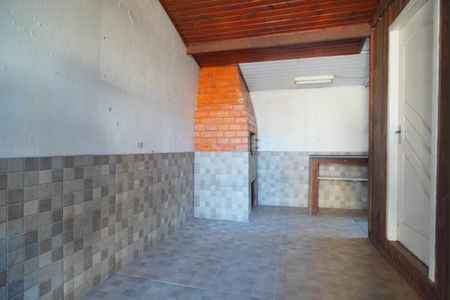 Casa à venda com 200m², 2 quartos e 2 vagasGaragem