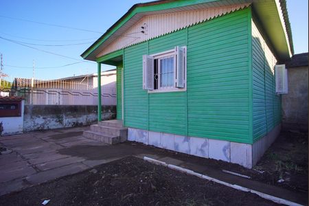 Casa à venda com 200m², 2 quartos e 2 vagasPátio