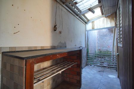 Casa à venda com 200m², 2 quartos e 2 vagasPátio