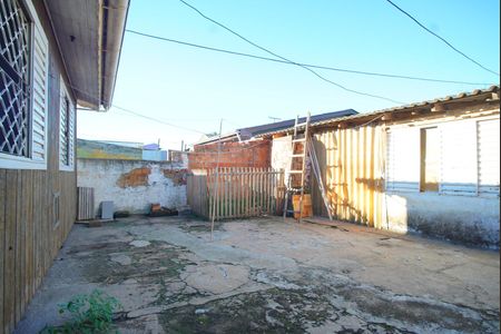Casa à venda com 200m², 2 quartos e 2 vagasPátio