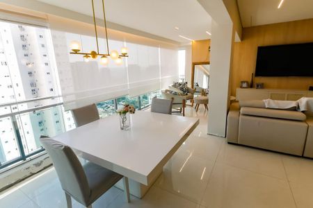 Apartamento à venda com 119m², 3 quartos e 2 vagasVaranda da Sala