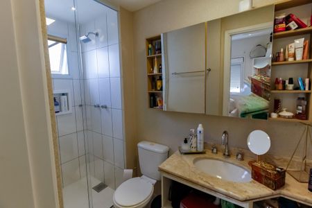 Apartamento à venda com 119m², 3 quartos e 2 vagasBanheiro da Suíte 2