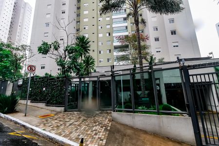 Apartamento à venda com 119m², 3 quartos e 2 vagasFachada e portaria