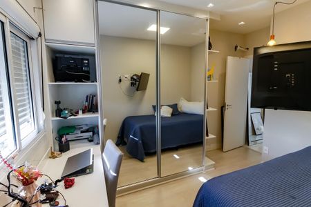 Apartamento à venda com 119m², 3 quartos e 2 vagasSuíte 1 - armários