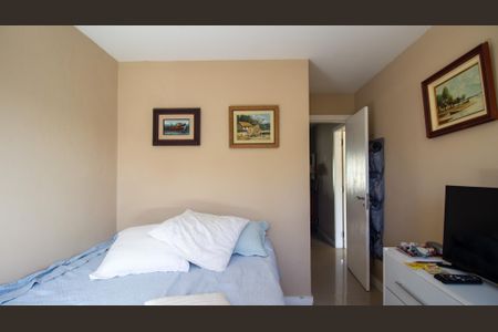 Casa de condomínio para alugar com 235m², 4 quartos e 2 vagasQuarto 2