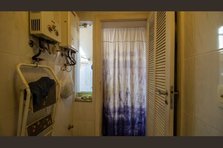 Casa de condomínio para alugar com 235m², 4 quartos e 2 vagasÁrea de Serviço